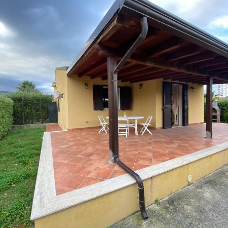 Villa Indipendente Le Coccinelle Beach Mare Piscina A 250 Mt Dal Mare Con Servizio Di Piscina A 400 Mt 12 K Da Cefalu กัมโปเฟลิเช ดิ โรชเชลลา ภายนอก รูปภาพ