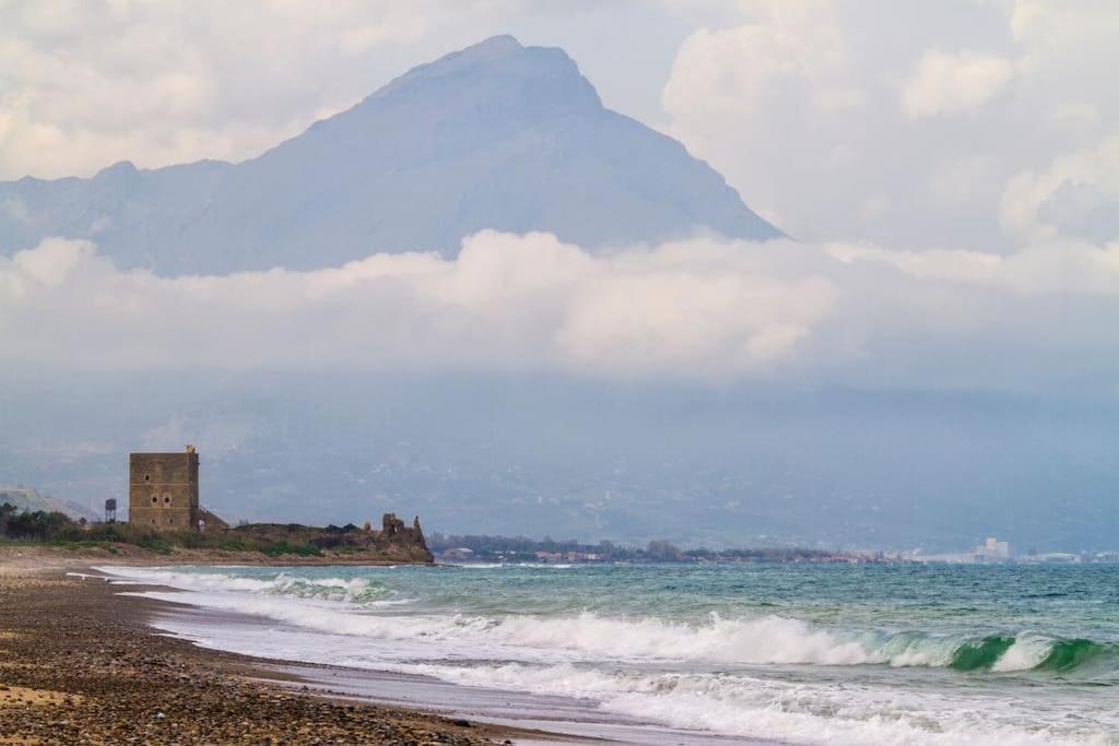 Villa Indipendente Le Coccinelle Beach Mare Piscina A 250 Mt Dal Mare Con Servizio Di Piscina A 400 Mt 12 K Da Cefalu กัมโปเฟลิเช ดิ โรชเชลลา ภายนอก รูปภาพ