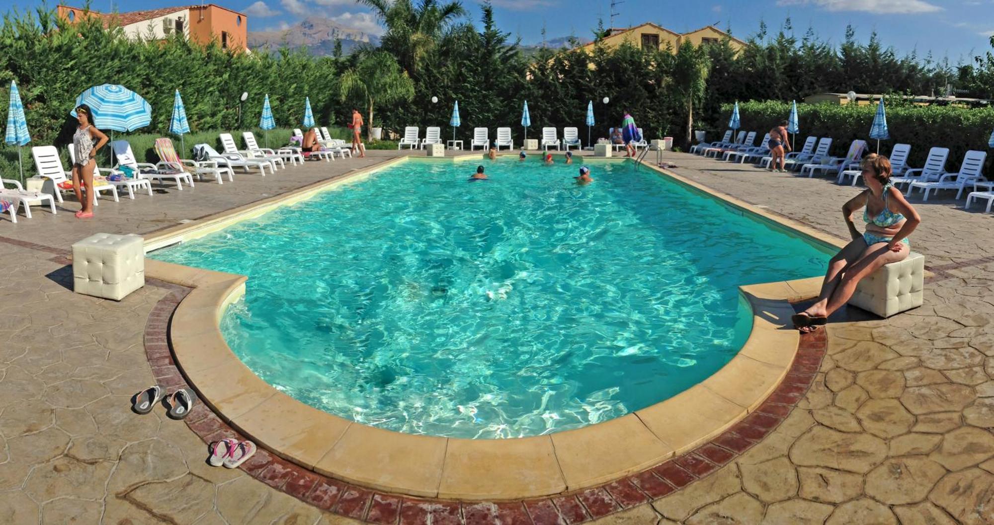Villa Indipendente Le Coccinelle Beach Mare Piscina A 250 Mt Dal Mare Con Servizio Di Piscina A 400 Mt 12 K Da Cefalu กัมโปเฟลิเช ดิ โรชเชลลา ภายนอก รูปภาพ