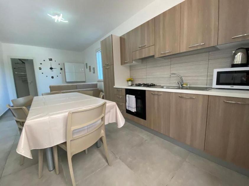 Villa Indipendente Le Coccinelle Beach Mare Piscina A 250 Mt Dal Mare Con Servizio Di Piscina A 400 Mt 12 K Da Cefalu กัมโปเฟลิเช ดิ โรชเชลลา ภายนอก รูปภาพ